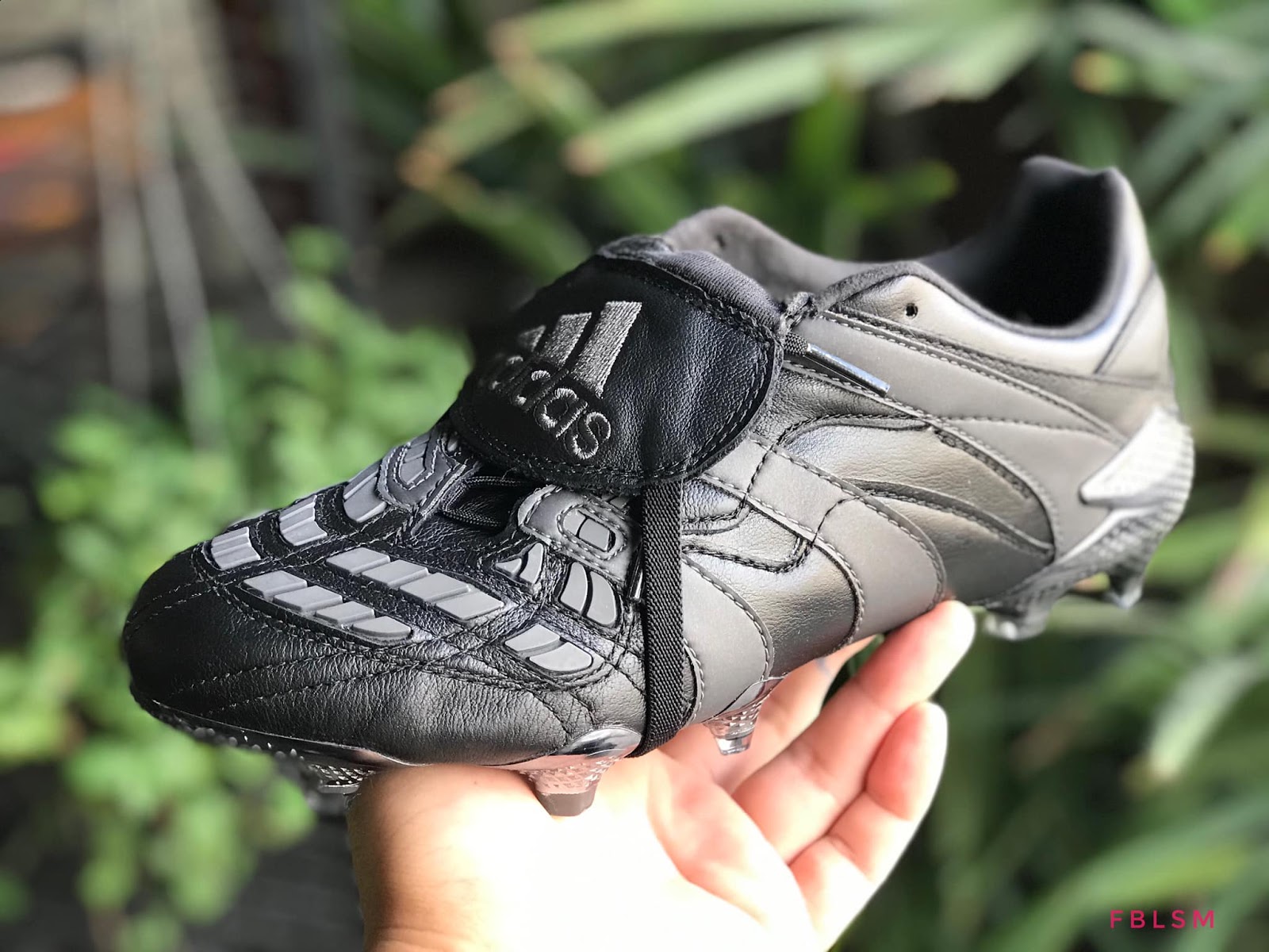 Adidas predator accelerator black best sale